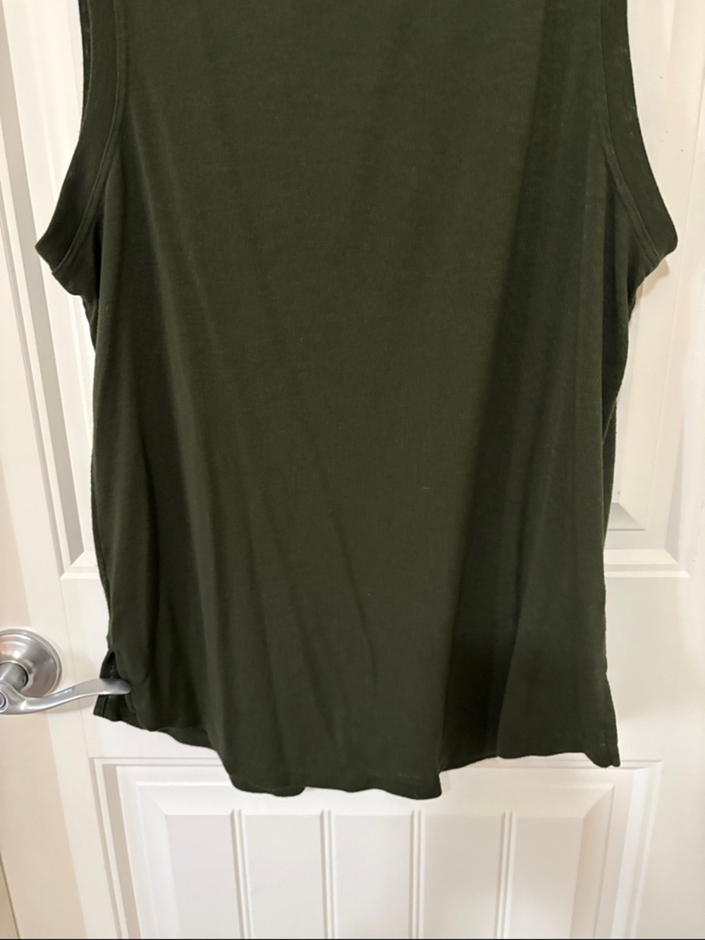 Athleta Women's Olive Green Sleeveless Tank - Picture 3 of 10